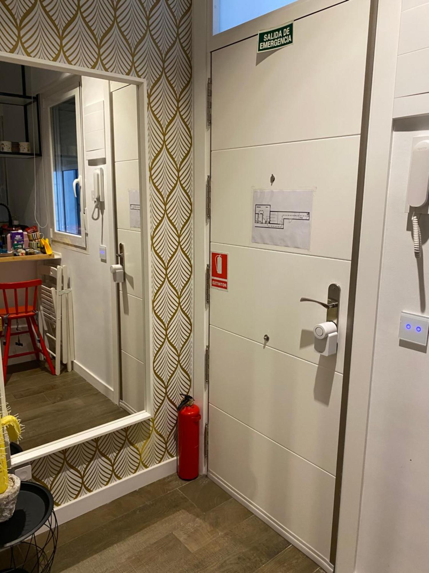 Luxury Flat City Center Full Equipe Non Touristic Madrid Luaran gambar
